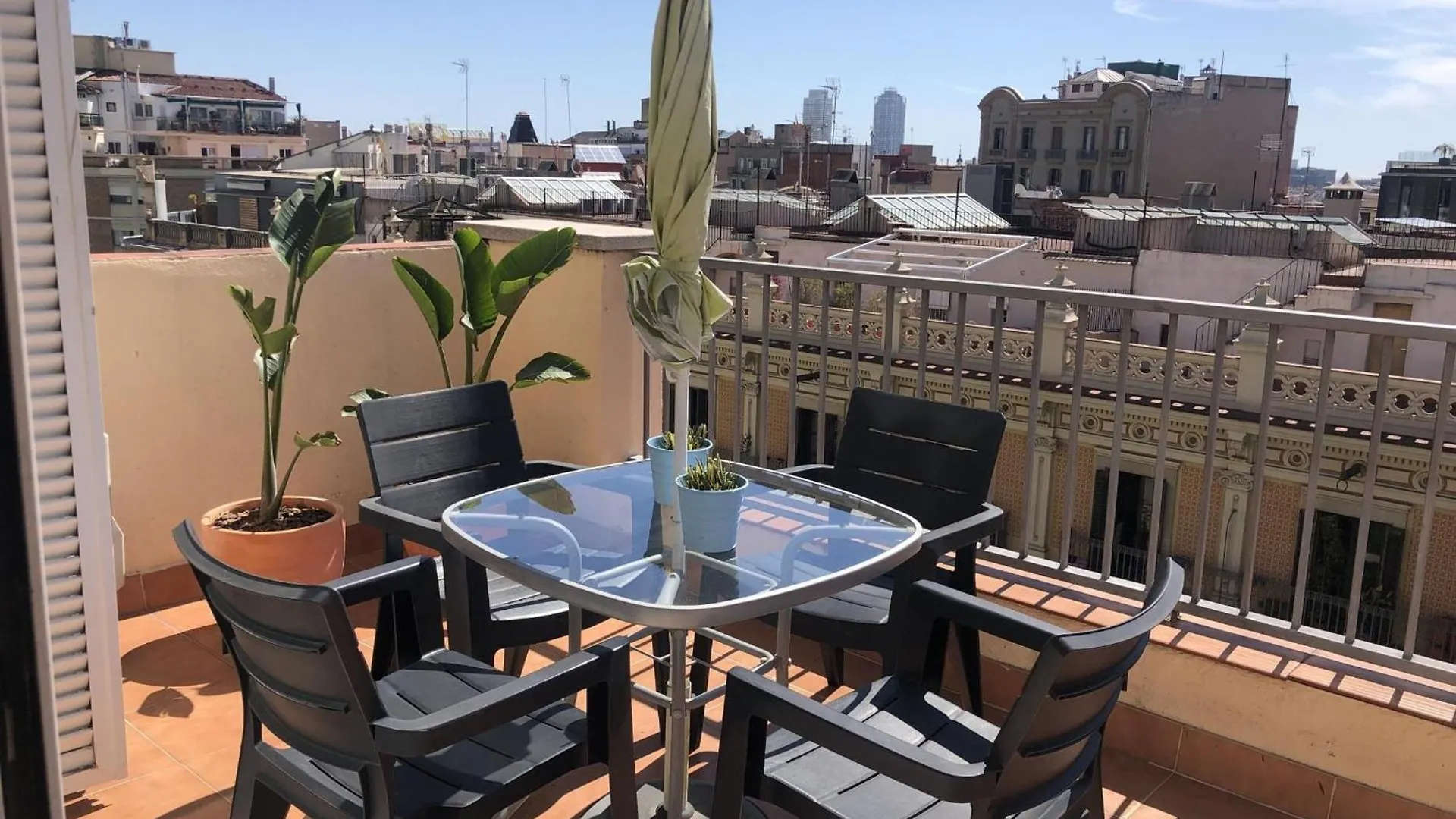 Apartamento Con Terraza Privada Y Wifi En El Corazon De Barcelona - Es-341-5