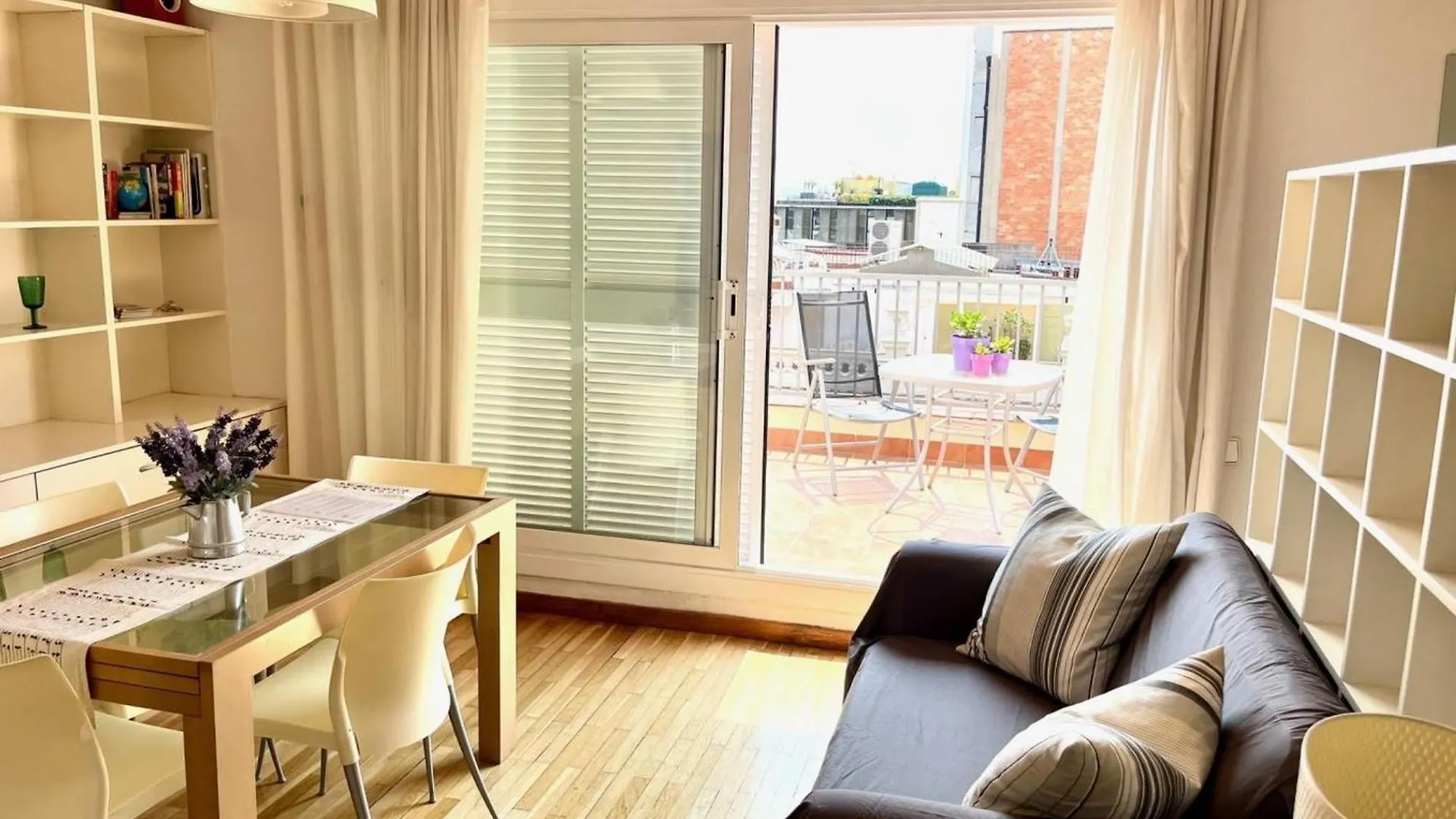 アパート Apartamento Con Terraza Privada Y Wifi En El Corazon De Barcelona - Es-341-5